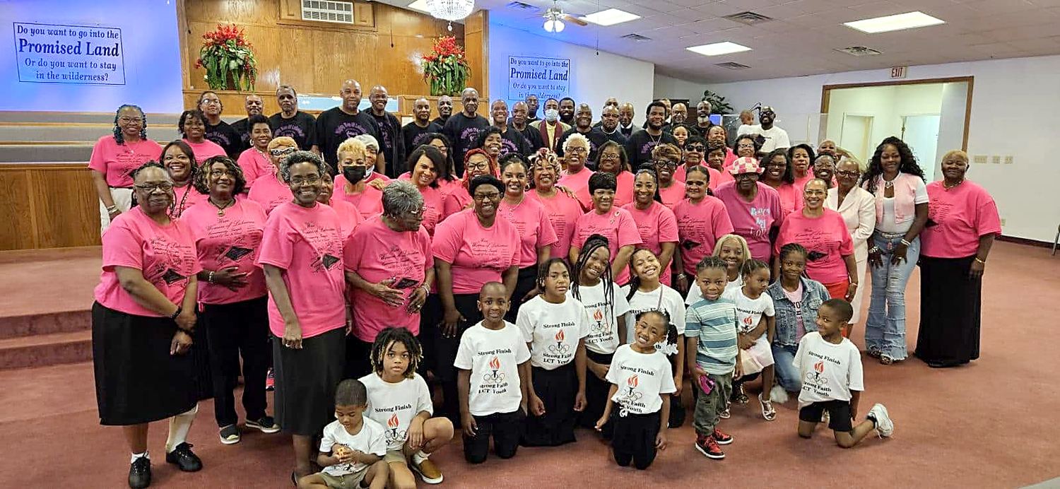 The Lakeview church family gathered together in the sanctuary