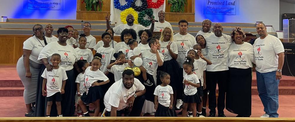 The youth of Lakeview Community Temple in their Strong Finish, Strong Faith shirts